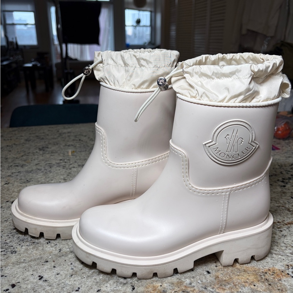 Moncler Women's Off-White Winter Boots